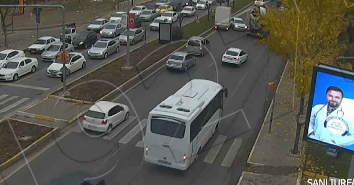 Feci kazalar kameraya yansıdı 1 trafik kazasi urfa 1