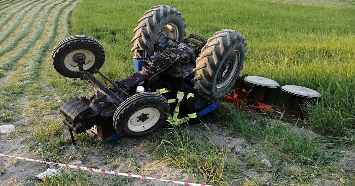 Traktör devrildi: 1 ölü