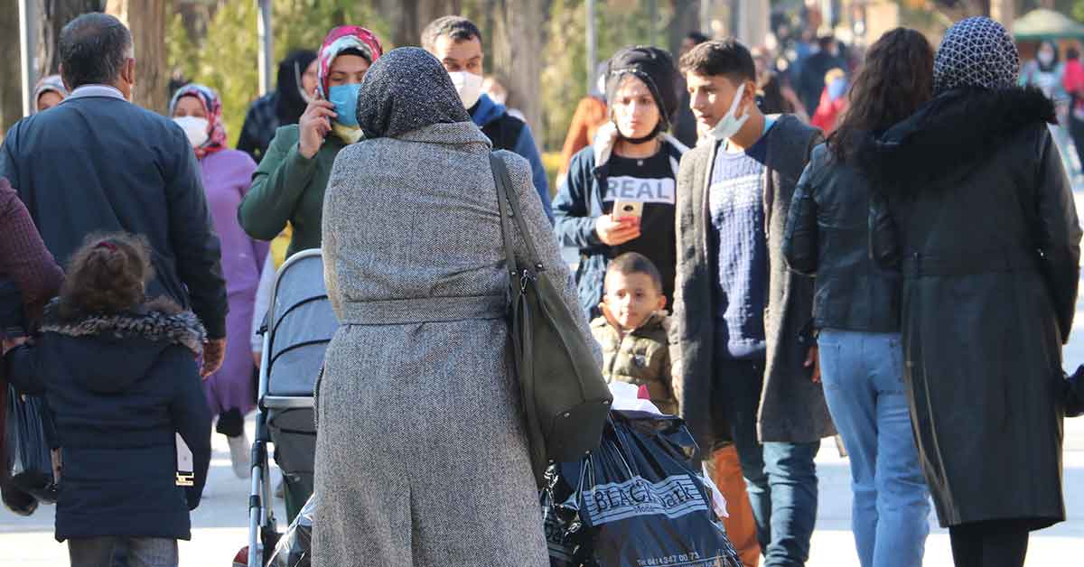Şanlıurfa doğurganlık hızının en yüksek olduğu il oldu 2 Şanlıurfa doğurganlık hızının en yüksek olduğu il oldu