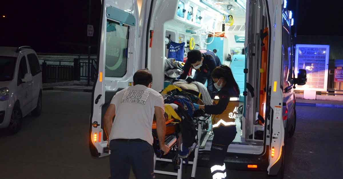 Urfa'dan giden tarım işçileri kaza yaptı: 16 yaralı