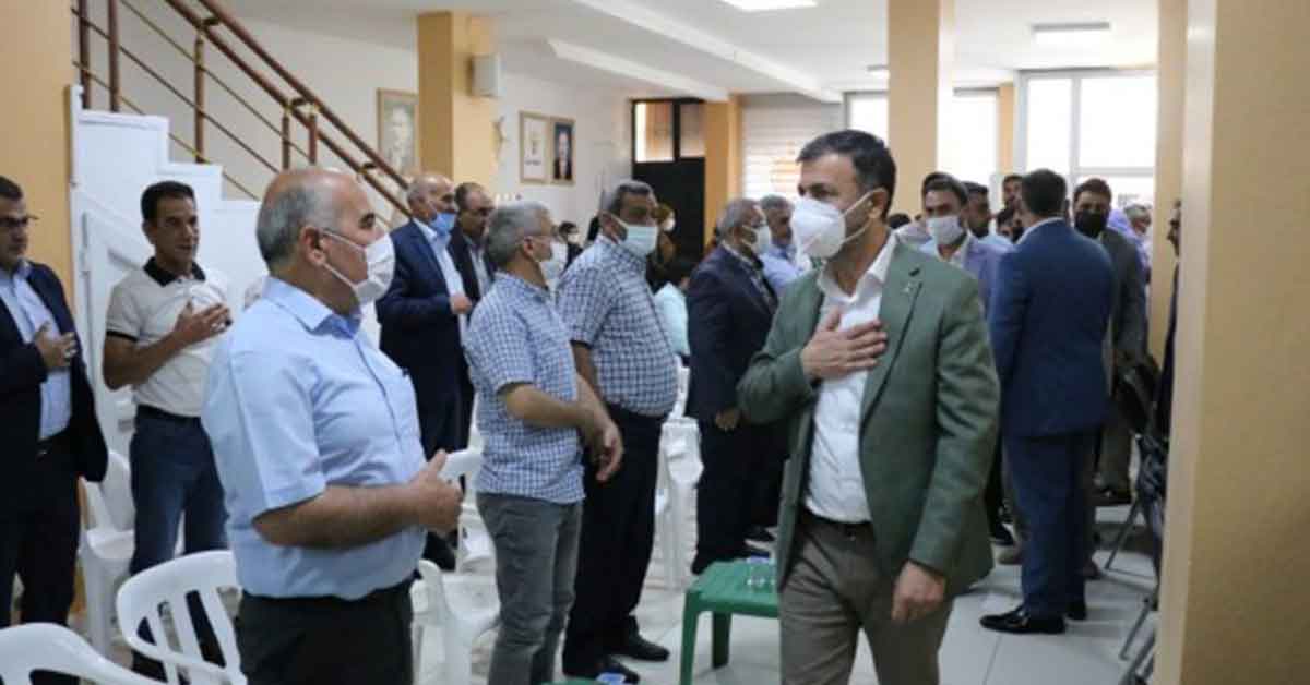 Kırıkçı, vatandaşların sorunlarını dinledi 1 Kırıkçı, Ceylanpınar'da vatandaşların sorunlarını dinledi