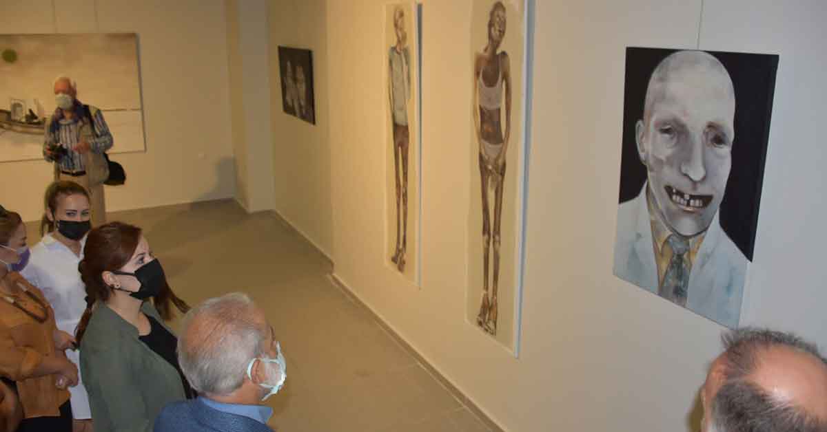 HRÜ’nin İki Önemli Sergisi, Sanatseverlerle Buluştu 1 Harran Üniversitesi’nin İki Önemli Sergisi, Şanlıurfa Arkeoloji Müzesinde Sanatseverlerle Buluştu