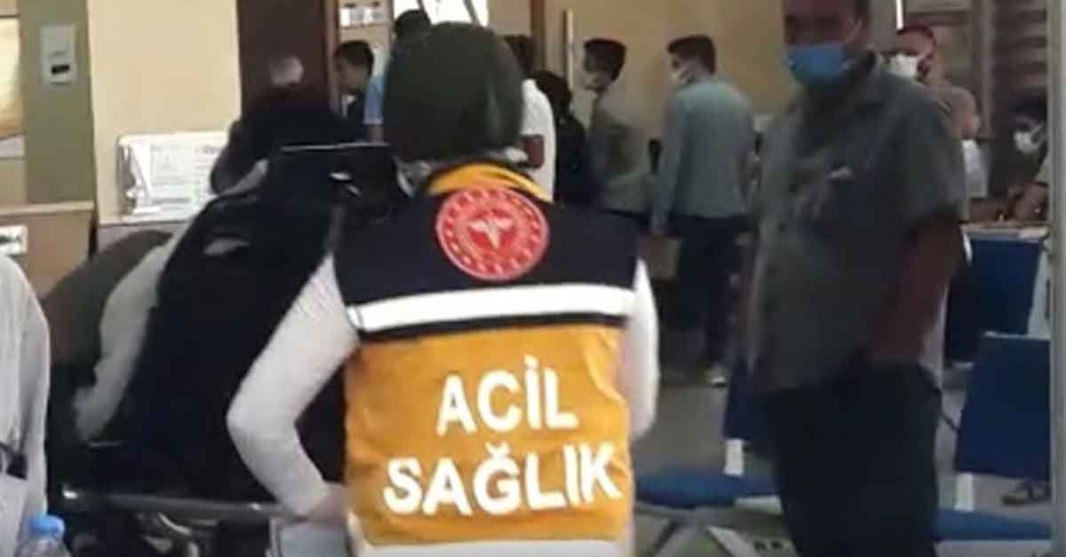 Şanlıurfa'da Otomobil Şarampole Devrildi: 2 Yaralı 1 Otomobil Şarampole Devrildi: 2 Yaralı