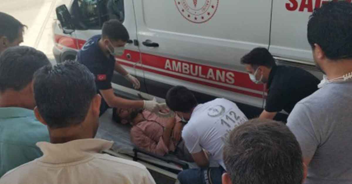 Urfa'da Otomobil motosiklete çarptı 1 Urfa'da Otomobil motosiklete çarptı