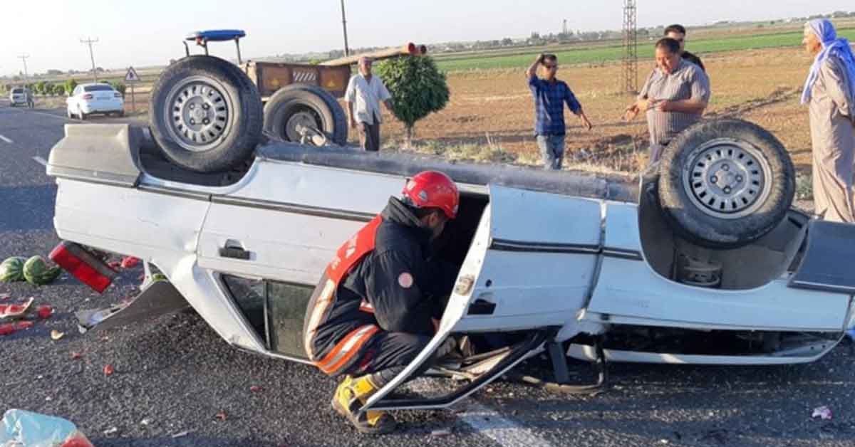 Urfa'da otomobil takla attı