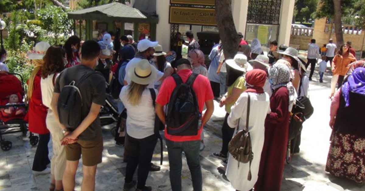 Şanlıurfa turist akınına uğradı