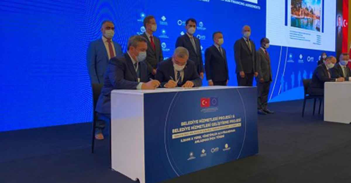 Büyükşehir'den ilçelere 505 milyonluk destek!