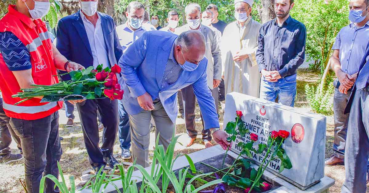 15 Temmuz Şehitleri Ceylanpınar’da Unutulmadı 1 Başkan Soylu, 15 Temmuz Şehitlerimizi Unutursak Kanımız Kurusun