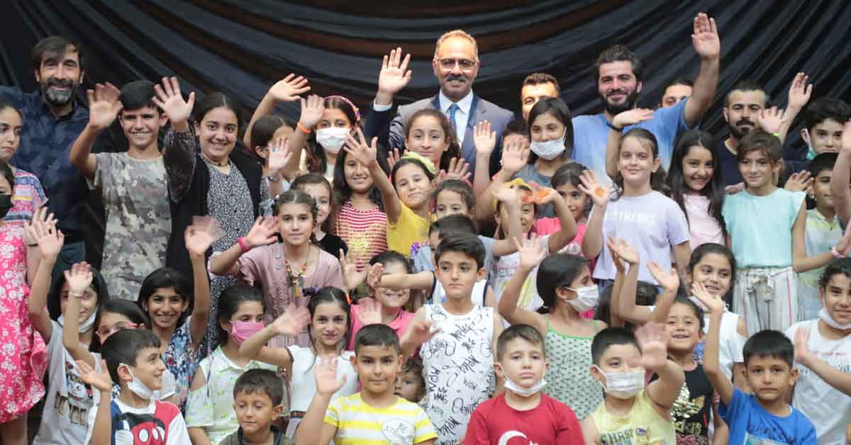 Başkan Kuş, Eyyübiyeli çocukları yalnız bırakmadı