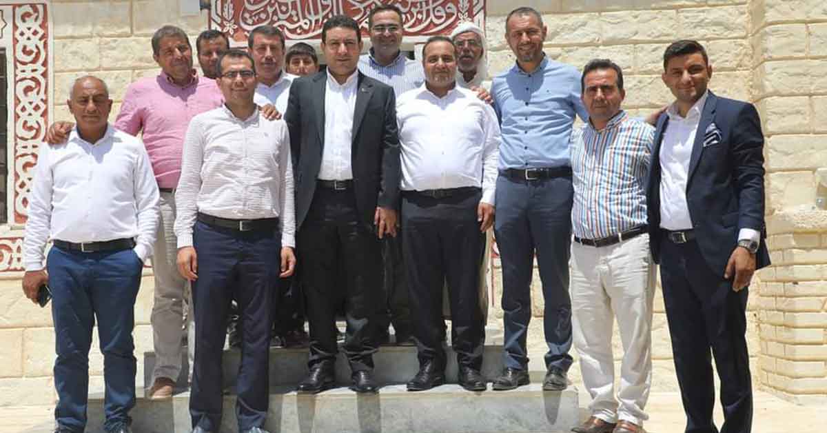 Başkan Özyavuz Vatandaşlarla bayramlaştı 1 Başkan Özyavuz Vatandaşlarla bayramlaştı