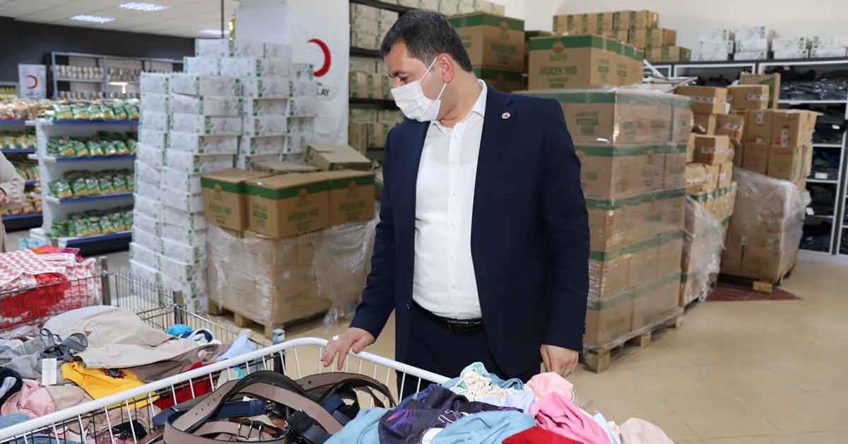 İhtiyaç Sahiplerinin bayramlıkları sosyal markette