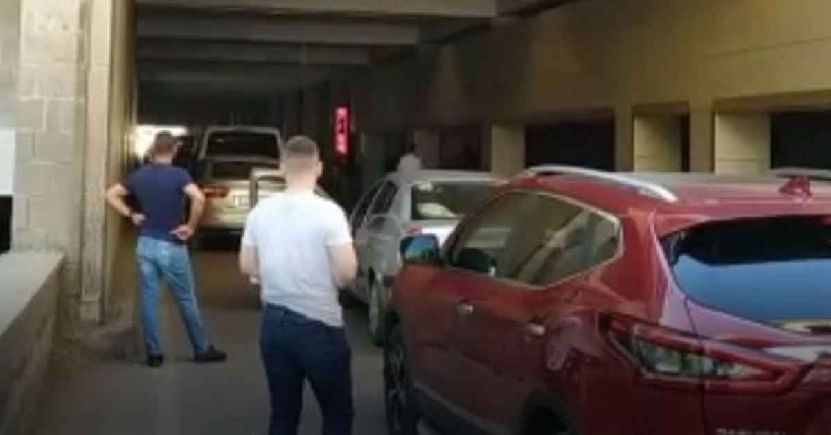 Urfa'da kaza sonrası trafik durma noktasına geldi 1 Urfa'da kaza sonrası trafik durma noktasına geldi