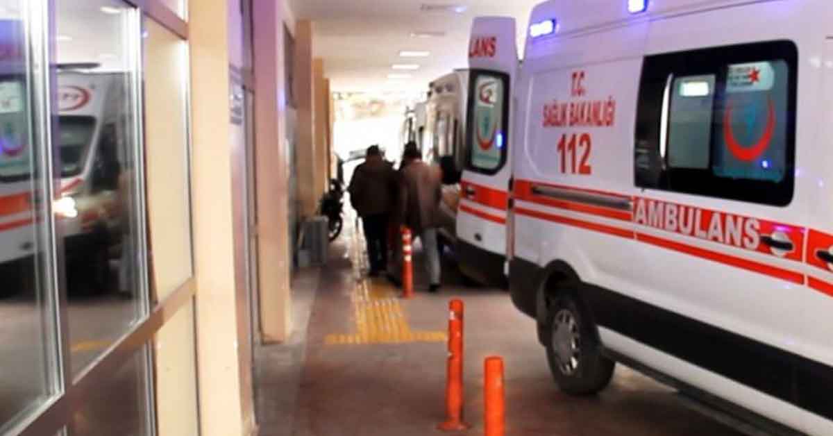 Urfa'da Beton bloğun altında kalan işçi ağır yaralandı 1 Urfa'da Beton bloğun altında kalan işçi ağır yaralandı