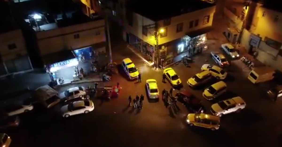 Şanlıurfa'da yüzlerce polis ile uygulama yapıldı 1 Şanlıurfa'da yüzlerce polis ile uygulama yapıldı