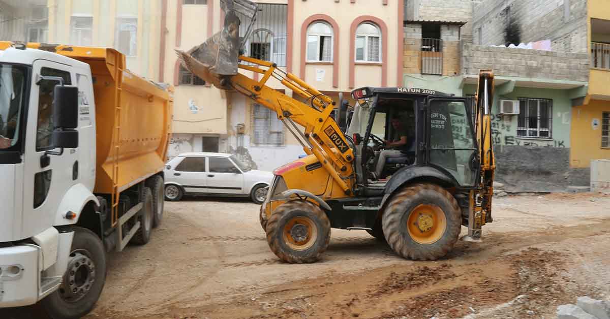 Eyyübiye Belediyesi Asfalt öncesi PMT serimi yaptı