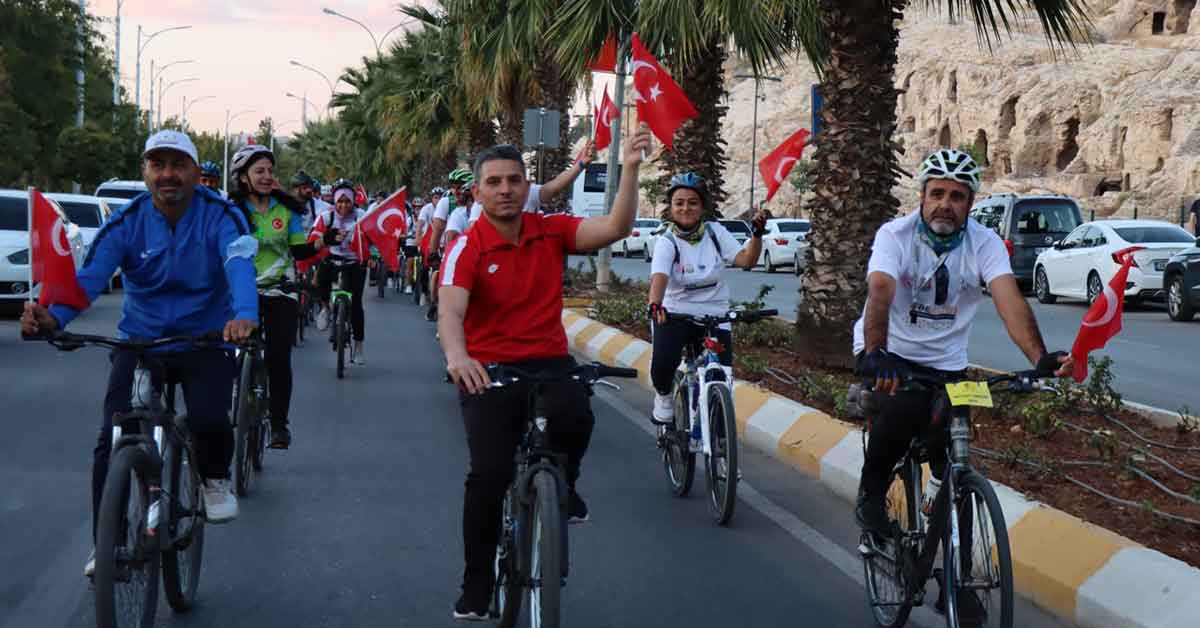 Şanlıurfa'da farkındalık için pedal çevirdiler 1 Şanlıurfa'da farkındalık için pedal çevirdiler