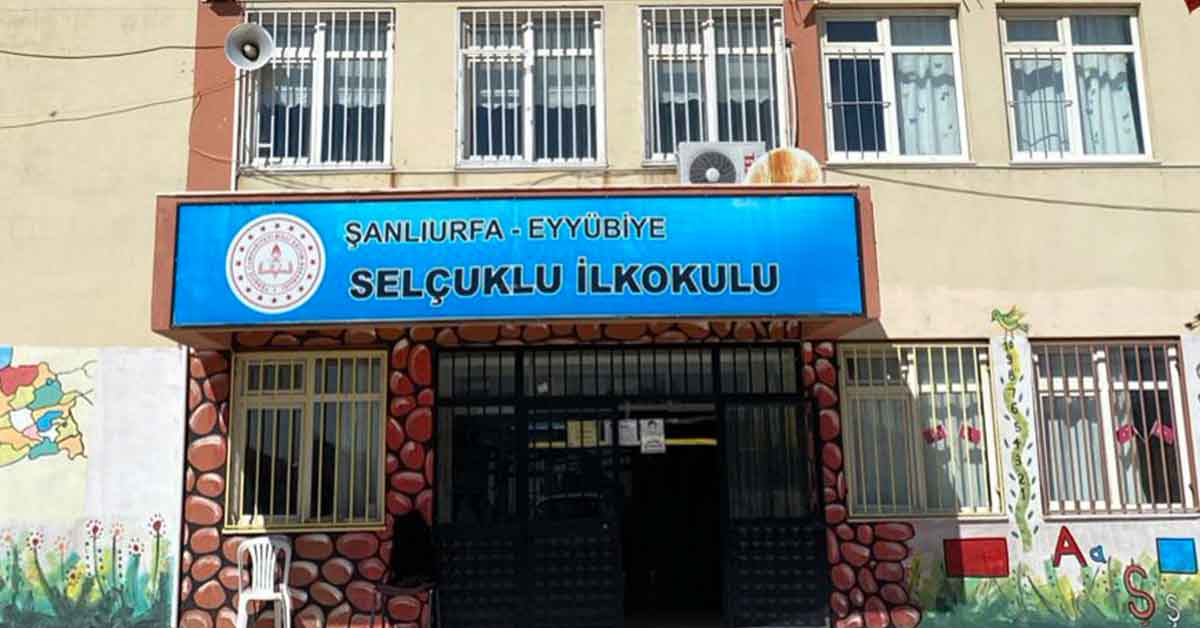 Öğretmenin çağrısına vali anında dönüş yaptı 1 Öğretmenin çağrısına vali anında dönüş yaptı