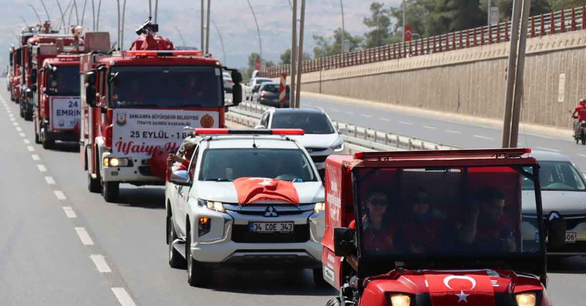 Şanlıurfa İtfaiyesi'nden kortejli kutlama
