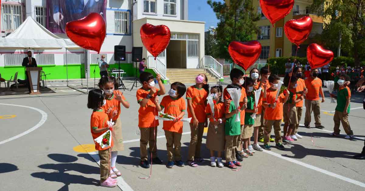 Urfa'da ' İlköğretim Haftası ' Kutlamaları Başladı