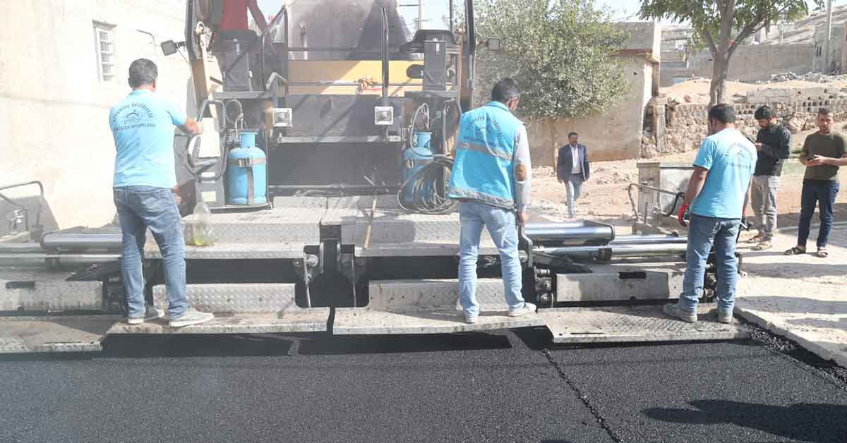 Eyyübiye'de ara caddeler bir bir asfaltlanıyor 1 Eyyübiye'de ara caddeler bir bir asfaltlanıyor