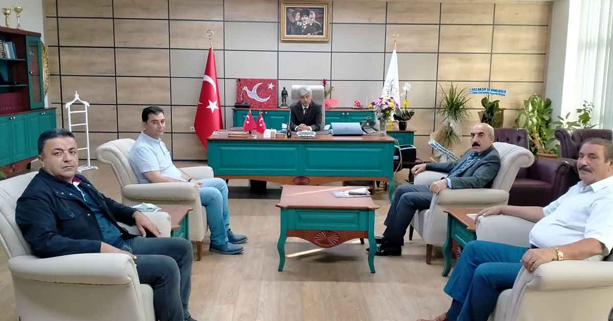 Cidir'den Milli Eğitim Müdürü Fevzi Kurt’u Ziyaret Etti 1 CHP İl Başkanı Cidir, Milli Eğitim Müdürü Fevzi Kurt’u Ziyaret Etti