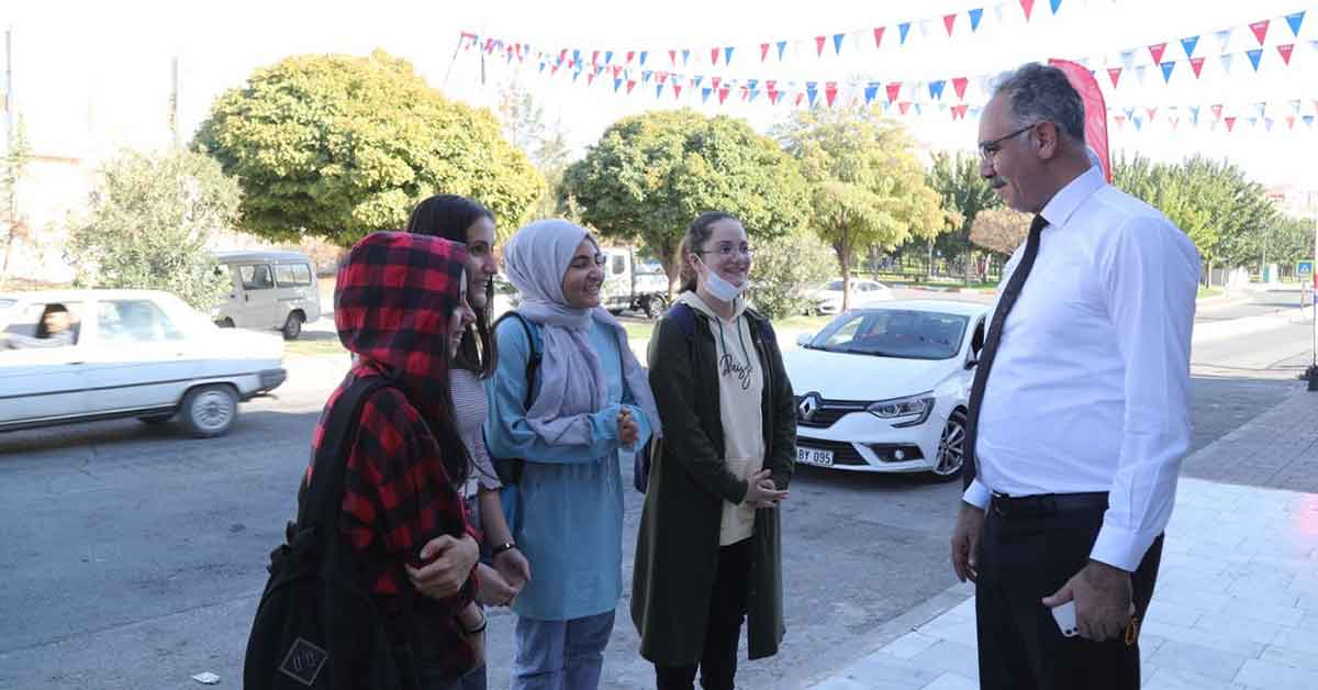 Kuş Vatandaşı Belediyeye Davet Etti 1 Kuş Vatandaşı Belediyeye Davet Etti
