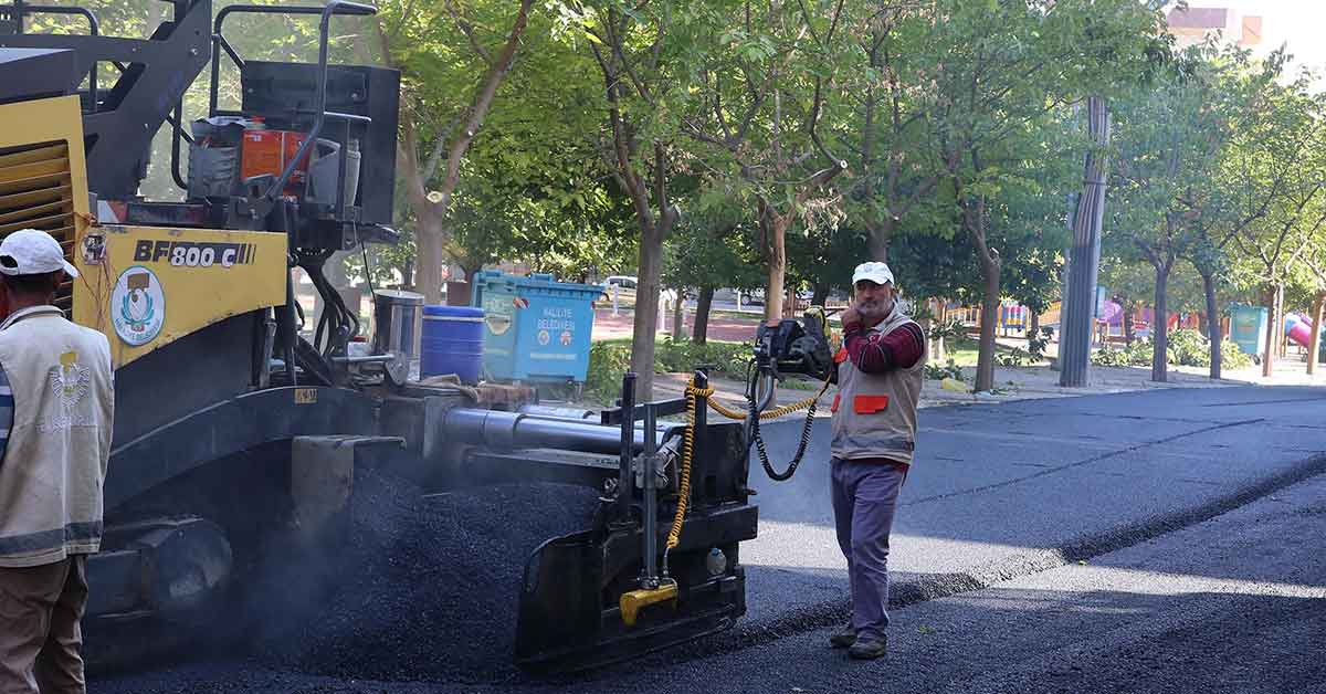 Haliliye Belediyesinden 3 mahallede yol yapım çalışması