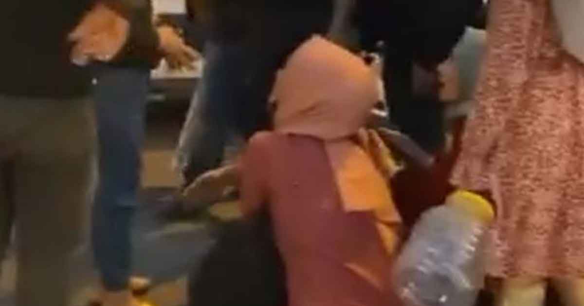 Urfa'da yayaya otomobil çarptı! 1 Urfa'da yayaya otomobil çarptı!