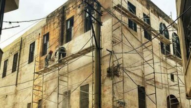 Urfa'da elektrik direkleri tarihi dokuyu bozuyor