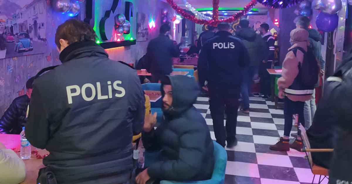 Urfa'da Yılbaşında Operasyon! 1 urfa yilbasi polis huzur denetim