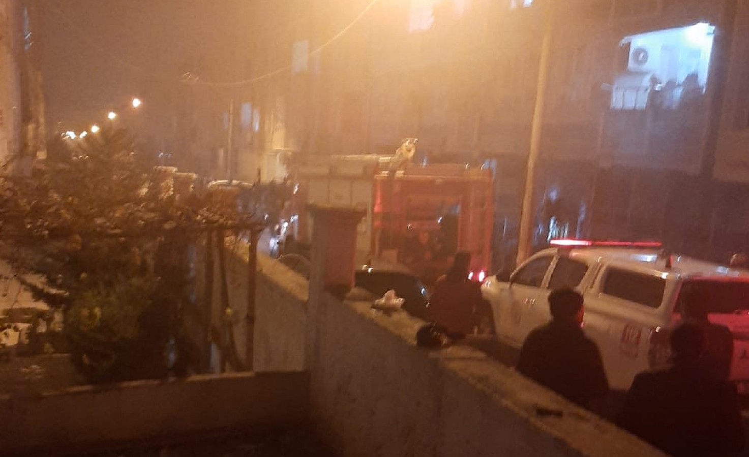 Urfa'da bir iş yerinin mutfağında yangın çıktı 1 2022 01 sanliurfada yangin panige neden oldu
