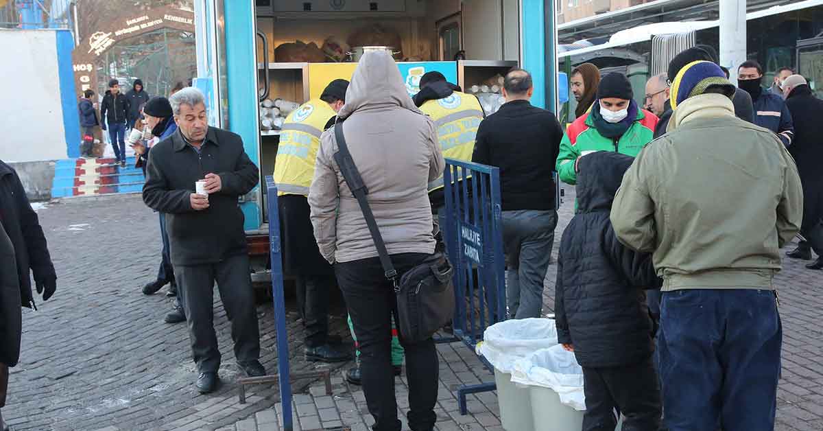 Haliliye belediye'sinin çorba ikramı tam not aldı 1 Haliliye belediye'sinin çorba ikramı tam not aldı
