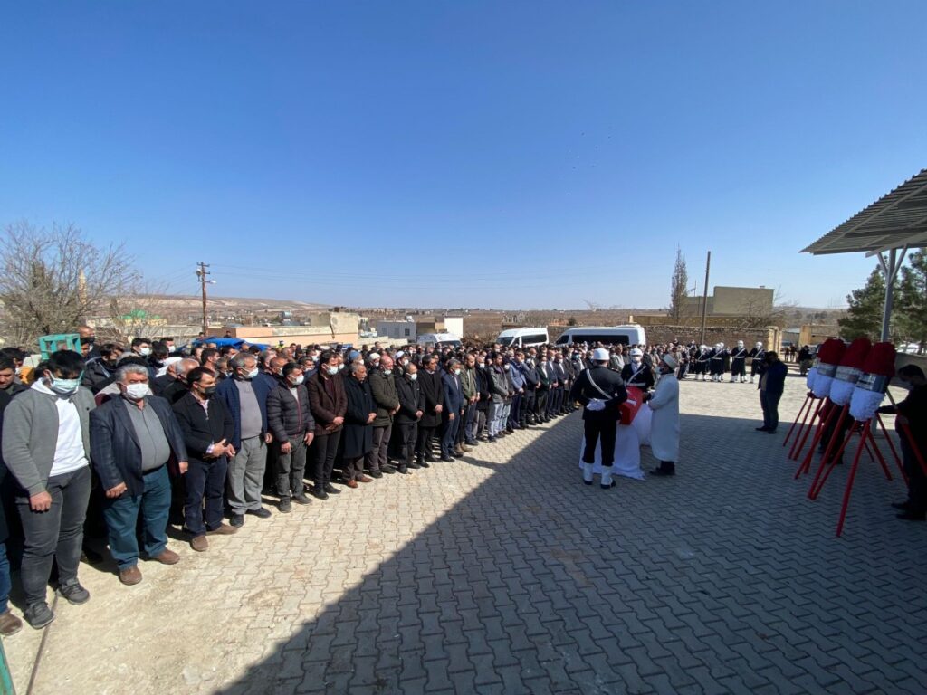 Şehidin var Şanlıurfa 1 2022 02 gorev basinda hayatini kaybeden urfali polis defnedildi