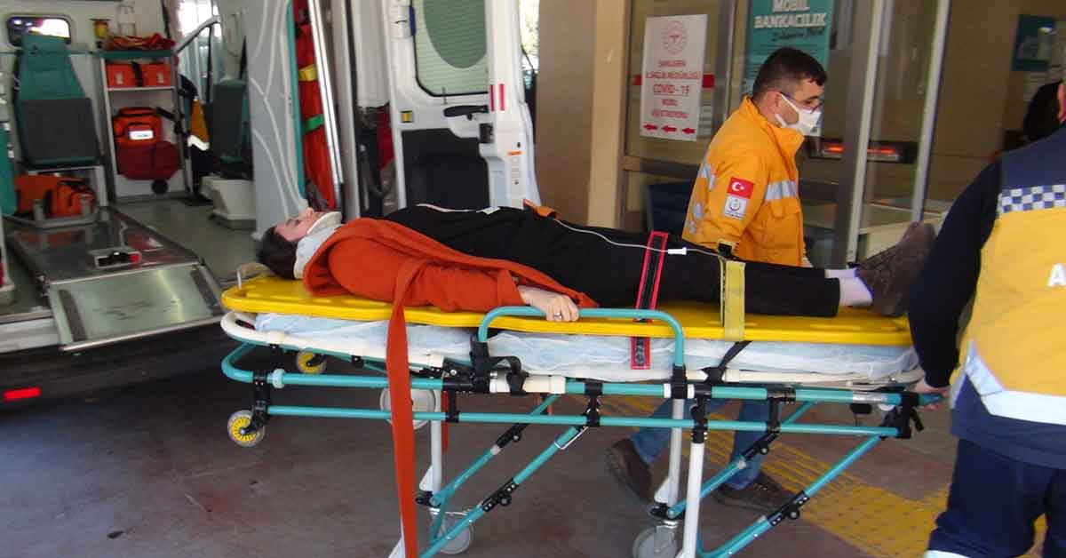 Şanlıurfa’da araçlar çarpıştı! 1 Şanlıurfa’da araçlar çarpıştı!