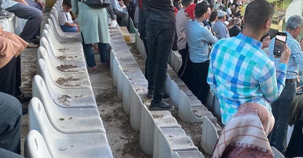 Urfa Gençlik Spor İl Müdürlüğü Bizi Dünyaya Rezil Etti 1 11 nisan stadyumu