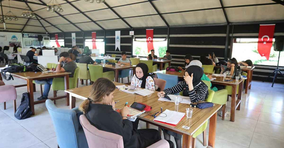 eyyubiye belediyesinden genclere ucretsiz deneme sinavi