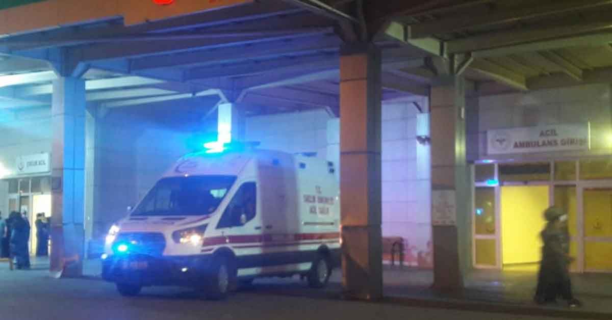 Şanlıurfa'da TIR'la araba çarpıştı! Yaralılar var 1 Şanlıurfa'da TIR'la araba çarpıştı! Yaralılar var