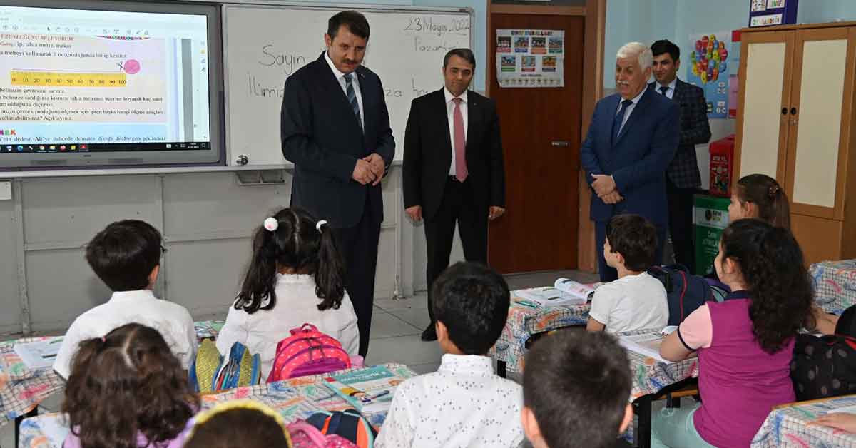 Vali Ayhan “Eğitim Adına Yapacağımız Çok İş Var” 1 Vali Ayhan “Eğitim Adına Yapacağımız Çok İş Var”