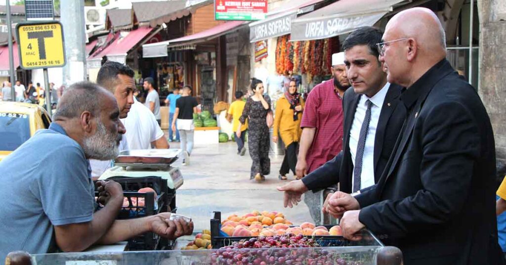 Vekil Tanal, Başkan Karadağ ile Haşimiye Meydanında 2 tanal 2