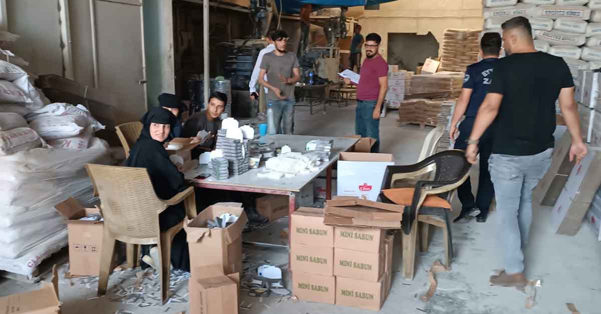 Urfa'da Suriyelilerin sahte ürünleri imha edildi