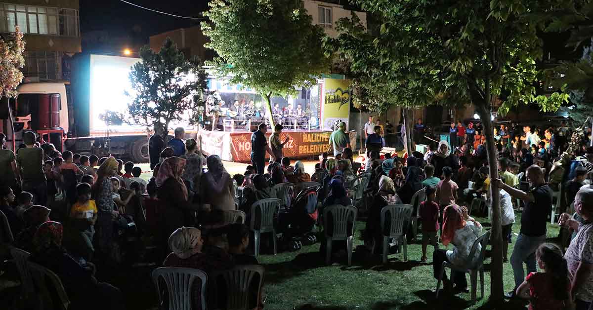 Haliliye'de Yaz Konseri Çoşkusu Yaşandı