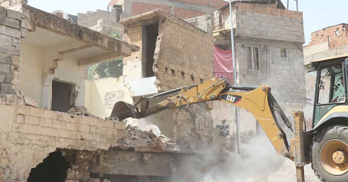 Haliliye'de Metruk ve Riskli Yapılara Geçit Yok