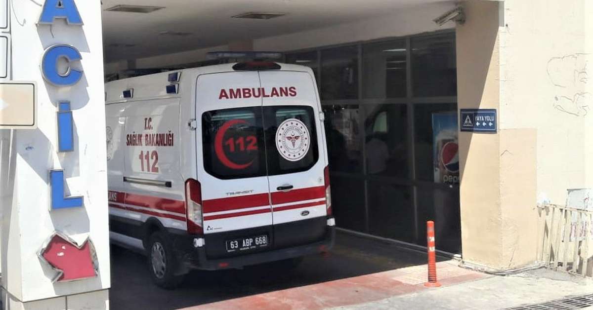 Haliliye’de kaza! 4 yaralı 1 haliliyede kaza 4 yarali
