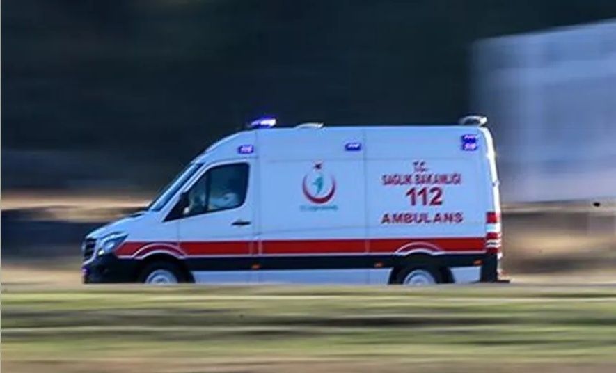 Urfa’da Yol Çalışması Yapan İşçilere Çarptı! 3 yaralı 1 2022 11 urfada yol calismasi yapan iscilere carpti 3 yarali