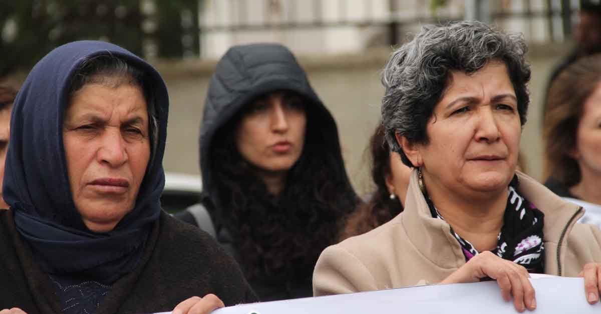 KESK’in kadın yöneticileri Emine Şenyaşar’ı ziyaret etti 1 KESK’in kadın yöneticileri Emine Şenyaşar’ı ziyaret etti