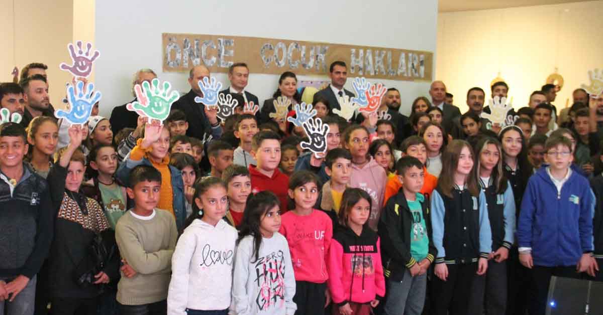 Şanlıurfa’da ‘Tarlaya Değil Okula’ sergisi açıldı