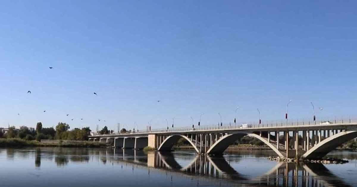 Urfa’da köprüde intihar girişimi