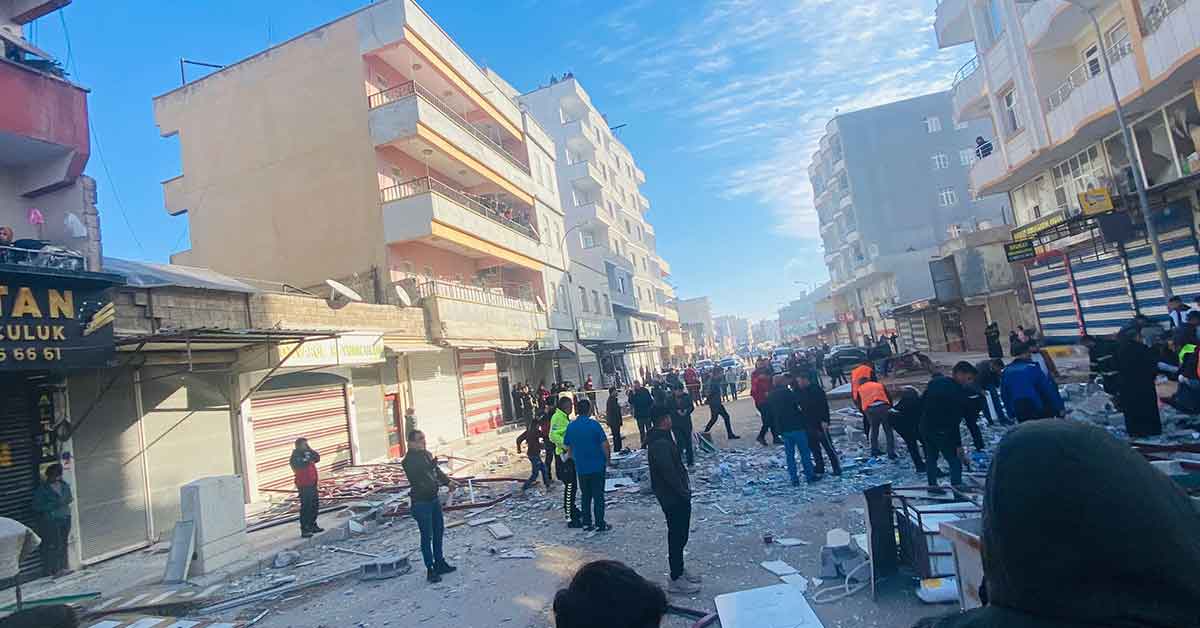 Akçakale’de bir binada patlama meydana geldi! 2 Akçakale’de bir binada patlama meydana geldi!