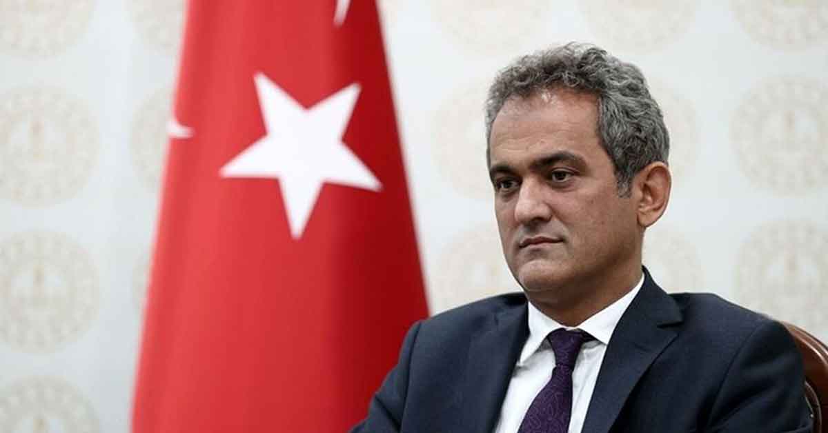 Bakan Özer: Eğitimde dijitalleşme hamleleri başlattık 1 Bakan Özer: Eğitimde dijitalleşme hamleleri başlattık