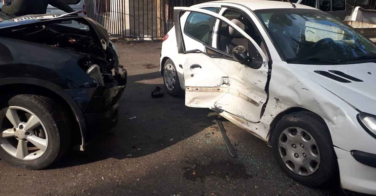 Şanlıurfa’da maddi hasarlı kaza! 1 Şanlıurfa’da maddi hasarlı kaza!